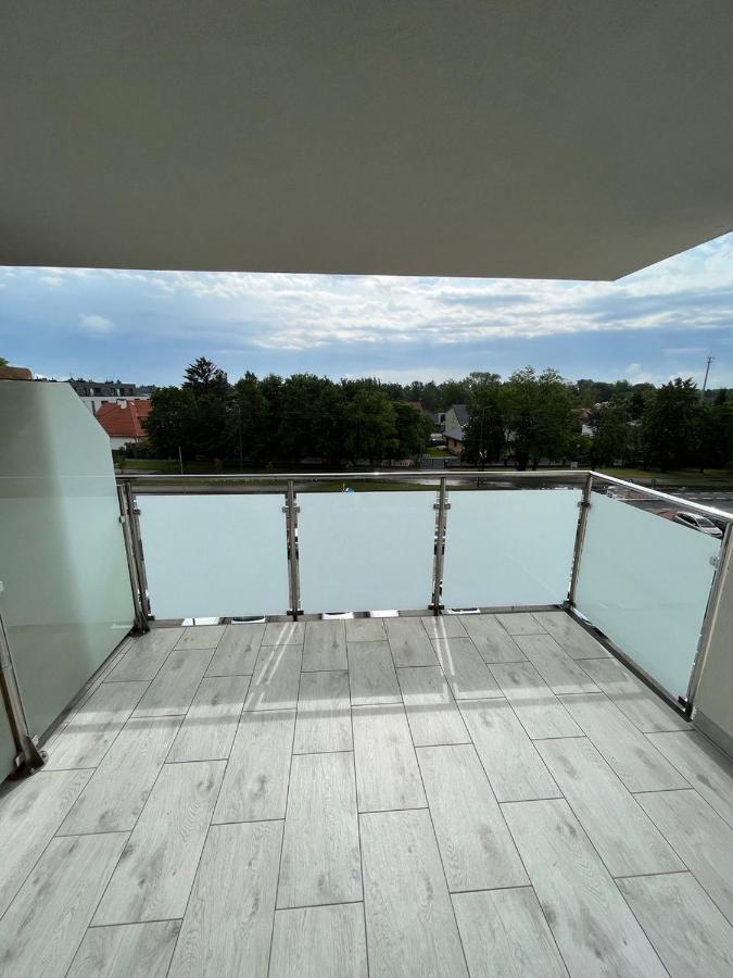 Apartment Sdh 1 Comfortable Near Warsaw Radzymin